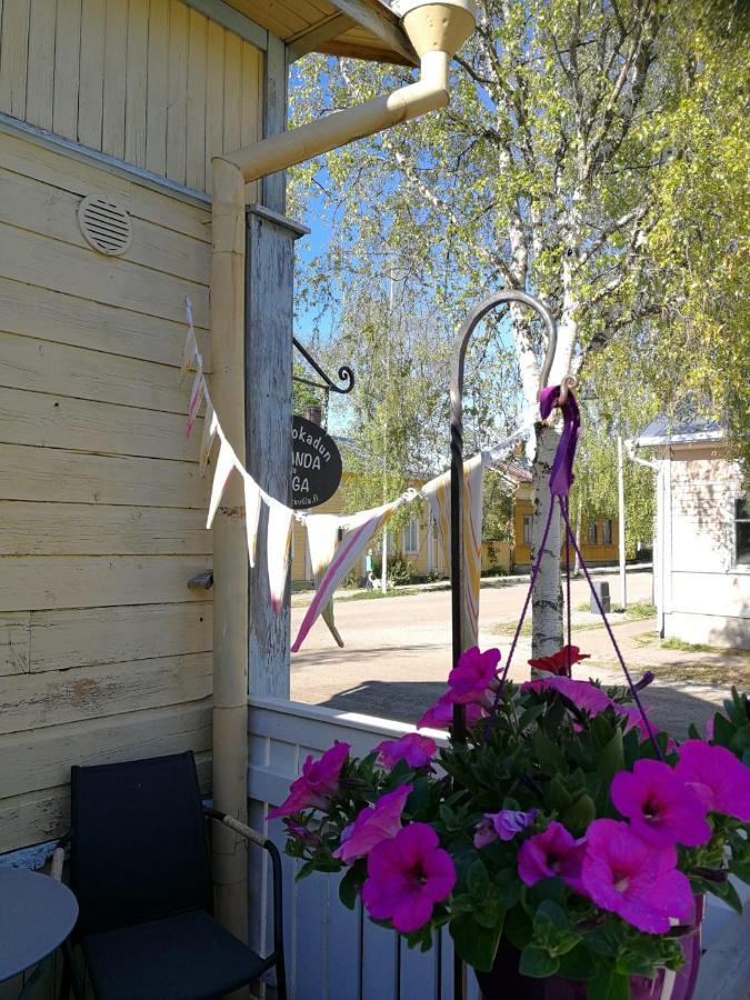 Kirkkokadun Amanda Ja Olga Bed & Breakfast Uusikaupunki Exterior photo